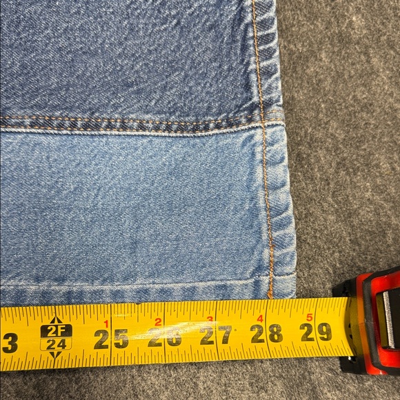 LoveGEN Women's Two-Tone Straight Leg Jeans - Picture 8 of 9